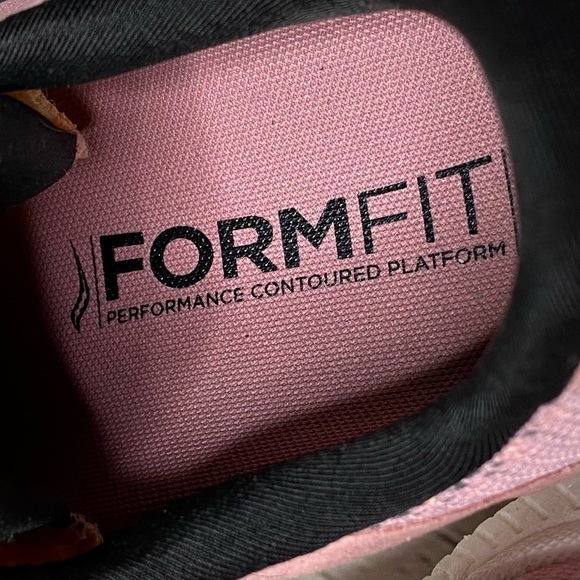 SAUCONY Form Fit PWRRun Running Shoes - Picture 8 of 9